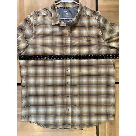 Swiss Tech Men’s Button Up Shirt - Picture 5 of 5
